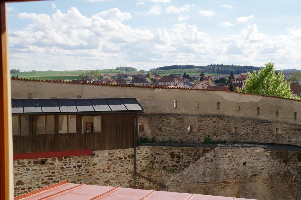 Penzion Hradebni Hotel Telc Room photo